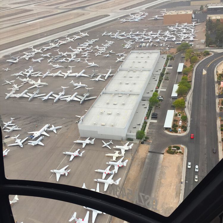 The-private-jets-at-Las-Vegas-airport-ah
