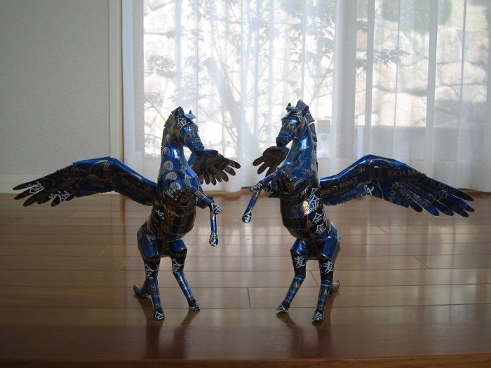 Beer Can Statues9
