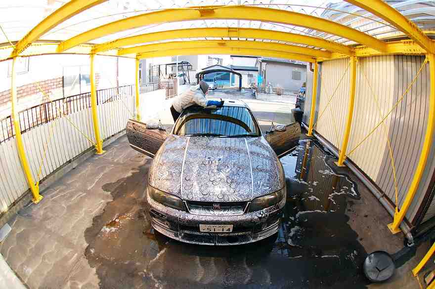 Transformation-of-Nissan-Skyline-GTR-Car-with-Just-a-Sharpie-Pen-3