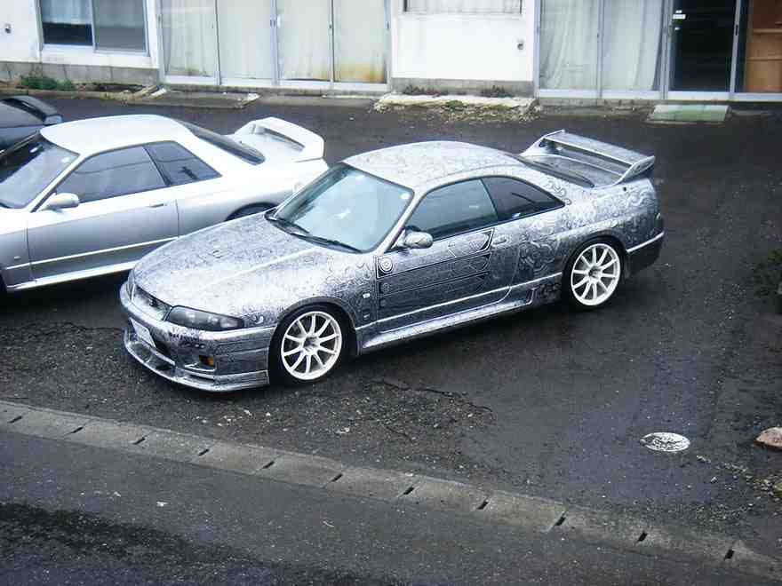 Transformation-of-Nissan-Skyline-GTR-Car-with-Just-a-Sharpie-Pen-9