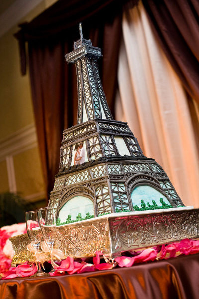 Eiffel Tower Cake4