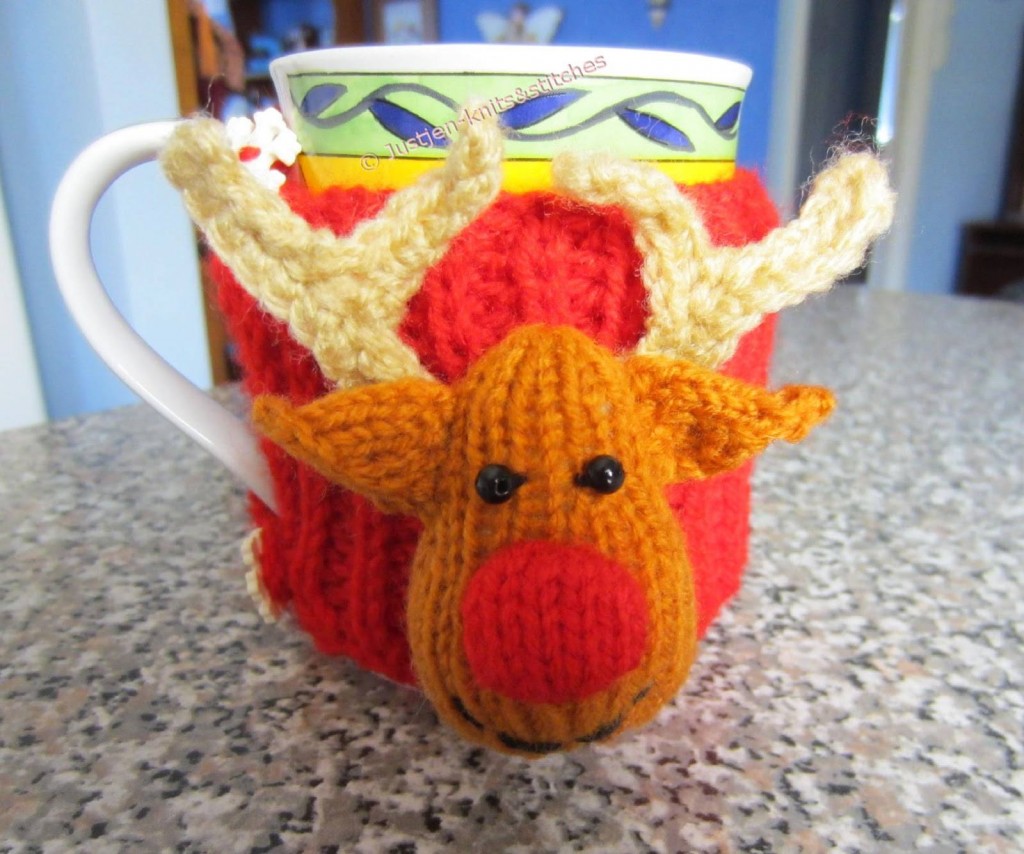 crochet christmas mugs3