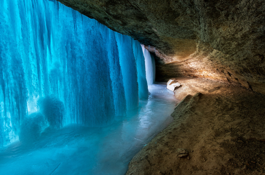 frozen waterfall5