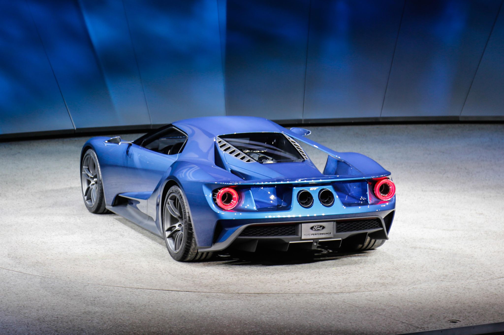 Ford GT Revealed in Detroit3