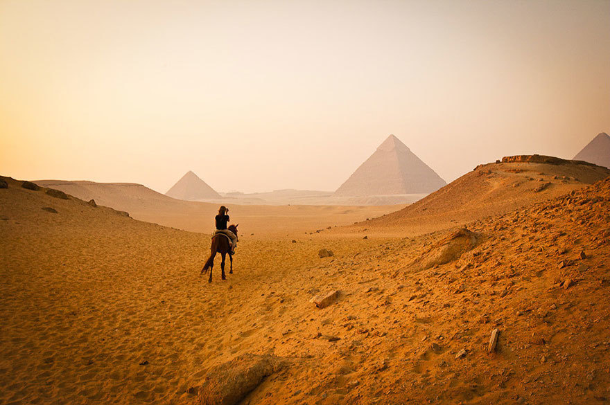 Iconic Landmarks Look Stunning Until You Zoom Out, Then Everything Changes