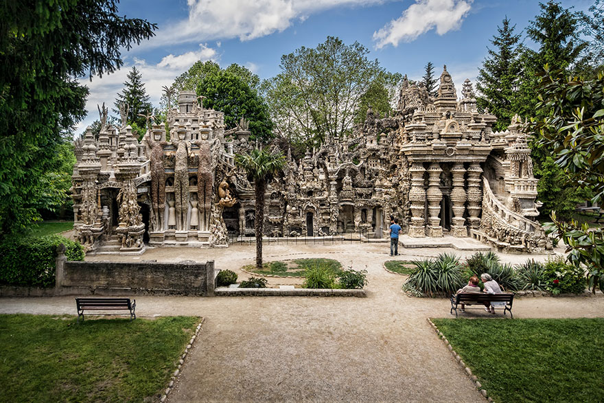 French postman spends 33 years building impressive PALACE from pebbles collected7