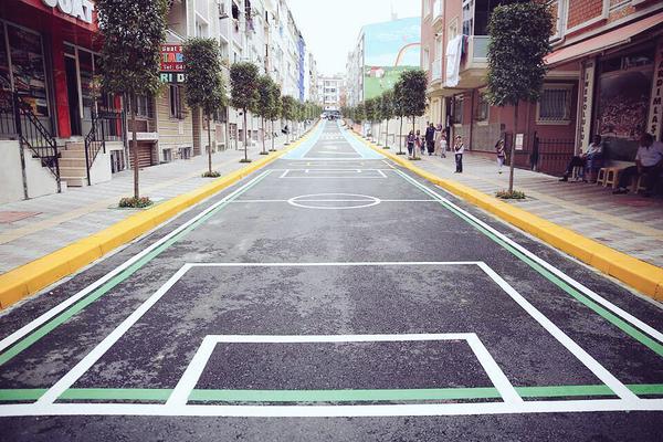 Street for Kids, no car allowed, Istanbul