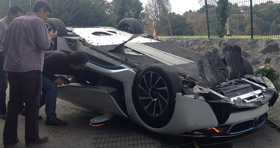 BMW i8 Absolutely Wrecked2