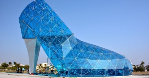 A 16m-high (55ft) Glass Church In The Shape Of A High-Heeled Shoe Has Been Built In Taiwan